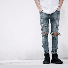 Paint Distressed Knee Jeans