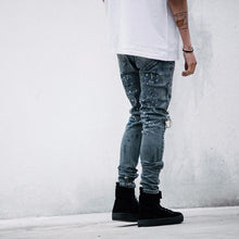 Paint Distressed Knee Jeans
